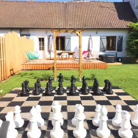Maison De Jeux- Jacuzzi Сasa de vacaciones