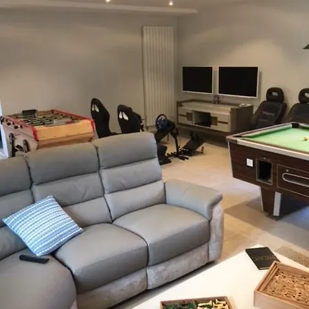 Сasa de vacaciones Maison De Jeux- Jacuzzi